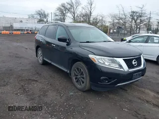 2013 Nissan Pathfinder SV with VIN 5N1AR2MM1DC674970, listed as a IAAI auction lot 42048731 with 97,520 mi miles. Bid and sale history available at carsss.com. Image 1.