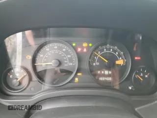 2016 Jeep Compass Sport с VIN 1C4NJDBB8GD639738, выставлен на аукционе Copart как лот 54832835 с пробегом 100 400 миль миль и На запчасти • Non repairable. История ставок и продаж доступна на DreamBid. Изображение 9.