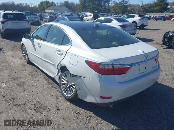 2013 Lexus ES 4dr Sdn with VIN JTHBK1GGXD2077804, listed as a IAAI auction lot 41748571 with 88,000 mi miles. Bid and sale history available at carsss.com. Image 3.