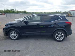 2017 Nissan Rogue Sport S with VIN JN1BJ1CR5HW123634, listed as a IAAI auction lot 42094777 with 93,101 mi miles. Bid and sale history available at carsss.com. Image 15.