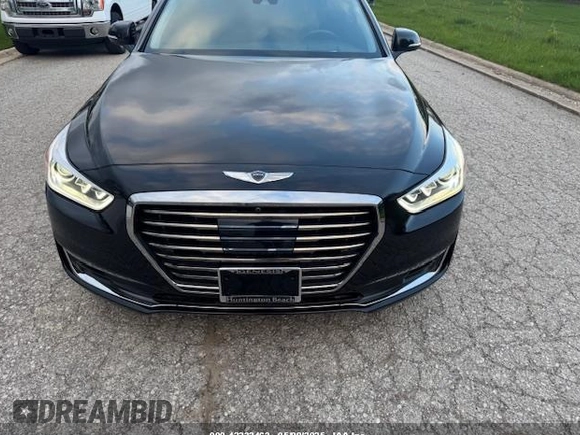 2019 Genesis G90 Ultimate with VIN KMHG54JH9KU053279, listed as a IAAI auction lot 42232463 with 4,271 mi miles and . Bid and sale history available at DreamBid. Image 16.