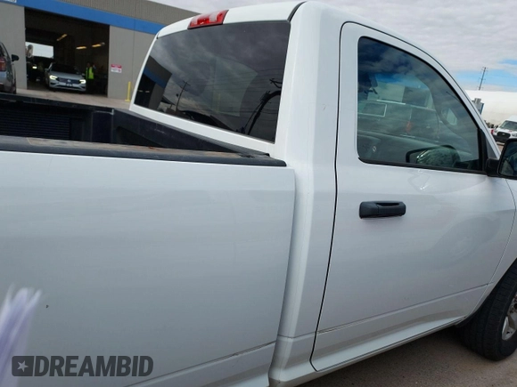 2019 Ram 1500 Tradesman с VIN 3C6JR6DT0KG560768, выставлен на аукционе IAAI как лот 42835356 с пробегом 115 811 миль миль и . История ставок и продаж доступна на DreamBid. Изображение 10.