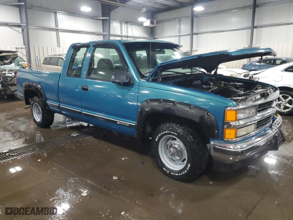 1997 Chevrolet C/K 1500 with VIN 1GCEC19WXVE216345, listed as a Copart auction lot 82008794 with 167,116 mi miles and Salvage Title. Bid and sale history available at carsss.com. Image 4.