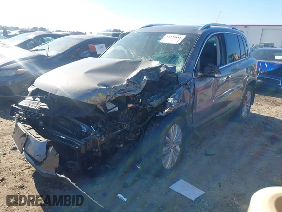 2011 Volkswagen Tiguan SE with VIN WVGBV7AX7BW538690, listed as a IAAI auction lot 41338881 with Not Provided miles and . Bid and sale history available at DreamBid. Image 18.