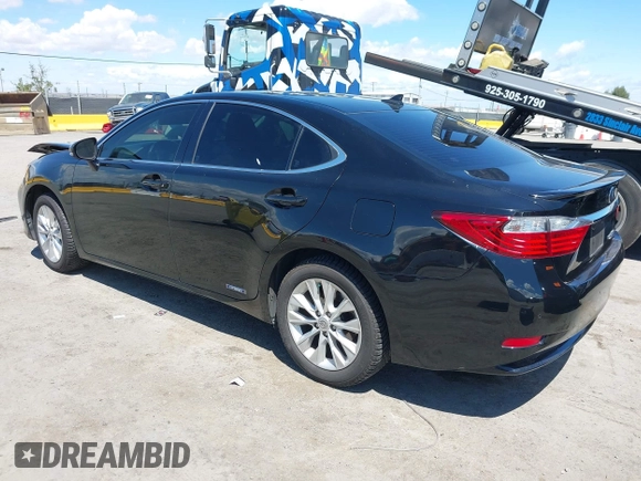 2013 Lexus ES 300h with VIN JTHBW1GG1D2034392, listed as a IAAI auction lot 42236596 with 207,830 mi miles and . Bid and sale history available at DreamBid. Image 3.