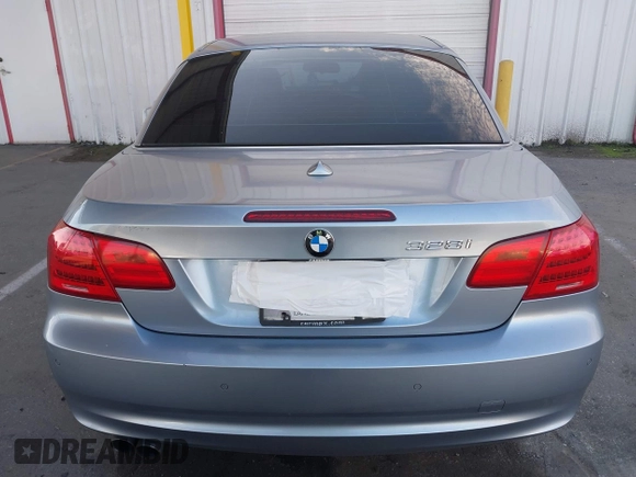 2011 BMW 3 Series 328i with VIN WBADW3C58BE541521, listed as a IAAI auction lot 41631382 with 112,396 mi miles. Bid and sale history available at carsss.com. Image 16.