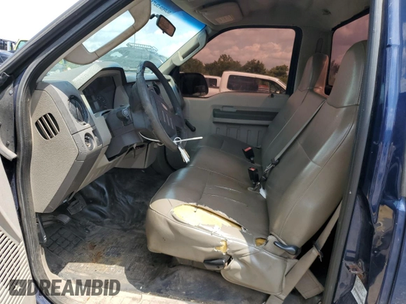 2008 Ford F-250 XL with VIN 1FTNF20588EE00477, listed as a Copart auction lot 61615835 with 351,235 mi miles and Salvage title. Bid and sale history available at DreamBid. Image 7.