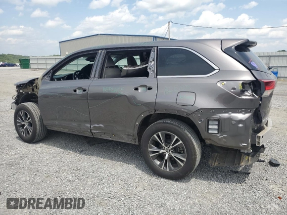 2018 Toyota Highlander LE with VIN 5TDZARFH4JS039470, listed as a Copart auction lot 56961575 with 40,236 mi miles and Salvage title. Bid and sale history available at DreamBid. Image 2.