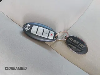 2016 Nissan Pathfinder S with VIN 5N1AR2MN8GC637220, listed as a IAAI auction lot 42382682 with 237,881 mi miles and . Bid and sale history available at DreamBid. Image 11.