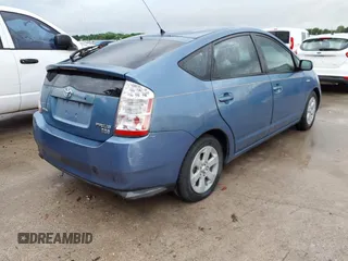 2007 Toyota Prius with VIN JTDKB20U777629371, listed as a IAAI auction lot 42160240 with 171,984 mi miles. Bid and sale history available at carsss.com. Image 4.