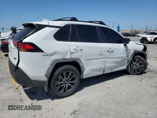 2025 Toyota RAV4 XLE Premium with VIN 2T3C1RFV4SW388253, listed as a Copart auction lot 57723695 with 1,137 mi miles and Salvage title. Bid and sale history available at DreamBid. Image 3.