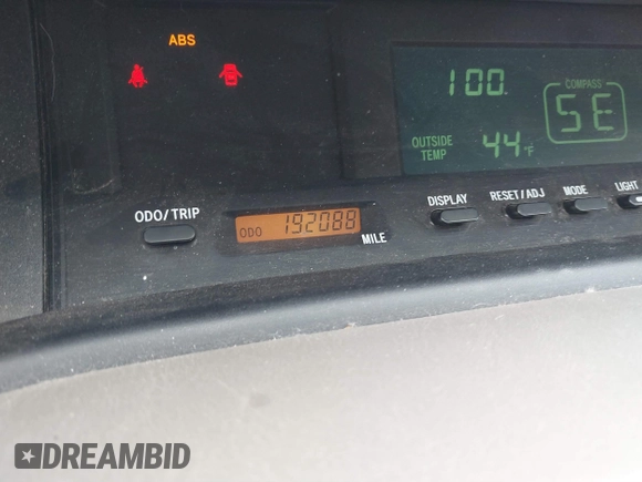 2000 Toyota Avalon XL with VIN 4T1BF28B3YU065885, listed as a IAAI auction lot 41581889 with Not Provided miles and . Bid and sale history available at DreamBid. Image 15.