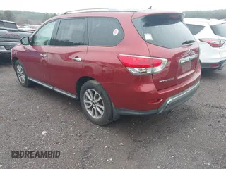 2015 Nissan Pathfinder S with VIN 5N1AR2MN9FC689700, listed as a IAAI auction lot 41561038 with 161,038 mi miles. Bid and sale history available at carsss.com. Image 3.