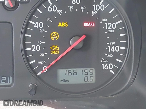 2003 Volkswagen EuroVan MV with VIN WV2NB47003H003131, listed as a IAAI auction lot 42157821 with 166,159 mi miles and . Bid and sale history available at DreamBid. Image 15.