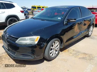 2013 Volkswagen Jetta SE с VIN 3VWDX7AJ5DM269494, выставлен на аукционе IAAI как лот 42032902 с пробегом 119 066 миль миль и . История ставок и продаж доступна на DreamBid. Изображение 2.