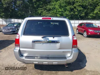 2007 Toyota 4Runner SR5 with VIN JTEZU14R470095968, listed as a IAAI auction lot 42700347 with 330,409 mi miles and . Bid and sale history available at DreamBid. Image 16.