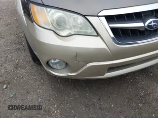 2008 Subaru Outback i с VIN 4S4BP61C887367078, выставлен на аукционе IAAI как лот 42534402 с пробегом 141 257 миль миль и . История ставок и продаж доступна на DreamBid. Изображение 6.