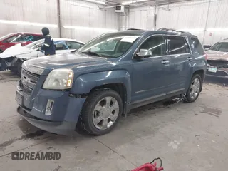 2011 GMC Terrain SLT-2 with VIN 2CTFLXE52B6365020, listed as a IAAI auction lot 41268129 with 177,548 mi miles. Bid and sale history available at carsss.com. Image 2.