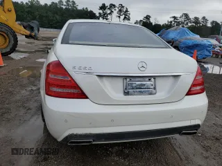 2013 Mercedes-Benz S 550 z VIN WDDNG7DB4DA530161, wystawiony jako Copart lot #58713145 z przebiegiem 119 561 mil mil oraz Szkoda całkowita • Salvage title. Historia ofert i sprzedaży dostępna na DreamBid. Obrazek 6.