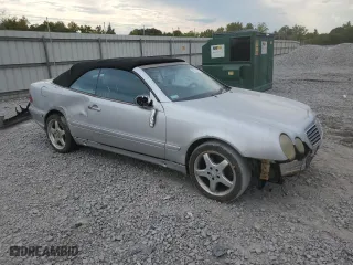 2002 Mercedes-Benz CLK-Class with VIN WDBLK70G32T105080, listed as a Copart auction lot 69714474 with 135,806 mi miles and Salvage Title. Bid and sale history available at carsss.com. Image 4.