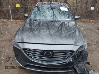 2020 Mazda CX-9 Signature with VIN JM3TCBEY4L0422752, listed as a IAAI auction lot 41207874 with 32,528 mi miles and . Bid and sale history available at carsss.com. Image 18.