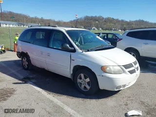 2006 Dodge Grand Caravan SXT with VIN 2D4GP44L66R686469, listed as a IAAI auction lot 41893168 with 218,249 mi miles. Bid and sale history available at carsss.com. Image 1.