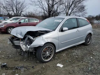 2003 Ford Focus SVT with VIN 3FAHP39533R174346, listed as a Copart auction lot 43012345 with 186,246 mi miles and Salvage Title. Bid and sale history available at DreamBid. Image 1.
