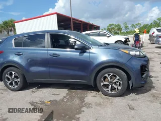 2020 Kia Sportage LX with VIN KNDPM3AC3L7713581, listed as a IAAI auction lot 40255286 with 90,221 mi miles and . Bid and sale history available at carsss.com. Image 12.