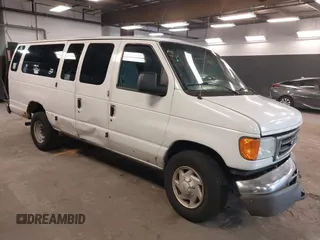 2005 Ford Econoline Passenger XL with VIN 1FBSS31LX5HB29468, listed as a IAAI auction lot 42162463 with 427,026 mi miles and . Bid and sale history available at DreamBid. Image 1.