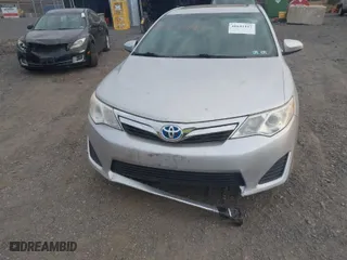 2012 Toyota Camry Hybrid XLE with VIN 4T1BD1FK4CU016397, listed as a IAAI auction lot 40642360 with 118,975 mi miles. Bid and sale history available at carsss.com. Image 6.
