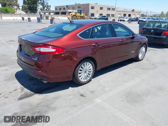 2015 Ford Fusion SE Hybrid с VIN 3FA6P0LU2FR310783, выставлен на аукционе IAAI как лот 42617746 с пробегом 47 264 миль миль и . История ставок и продаж доступна на DreamBid. Изображение 4.