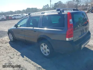 2006 Volvo XC70 with VIN YV4SZ592561208469, listed as a IAAI auction lot 41489476 with 245,782 mi miles. Bid and sale history available at carsss.com. Image 3.
