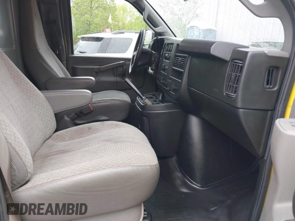 2021 Chevrolet Express Cargo with VIN 1GCWGAFP8M1175127, listed as a IAAI auction lot 42202604 with 48,768 mi miles and . Bid and sale history available at DreamBid. Image 5.
