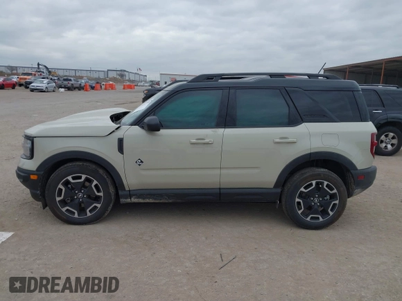2024 Ford Bronco Sport Outer Banks with VIN 3FMCR9C61RRF50842, listed as a IAAI auction lot 41444704 with 2,662 mi miles and . Bid and sale history available at DreamBid. Image 14.