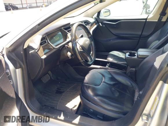 2013 Tesla Model S with VIN 5YJSA1CN5DFP11381, listed as a IAAI auction lot 42087803 with 146,818 mi miles and . Bid and sale history available at DreamBid. Image 5.