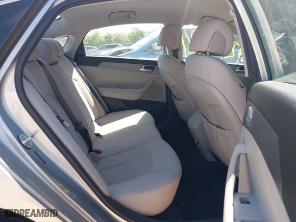 2015 Hyundai Sonata 2.4L SE with VIN 5NPE24AFXFH068876, listed as a IAAI auction lot 42113424 with 113,473 mi miles. Bid and sale history available at carsss.com. Image 8.