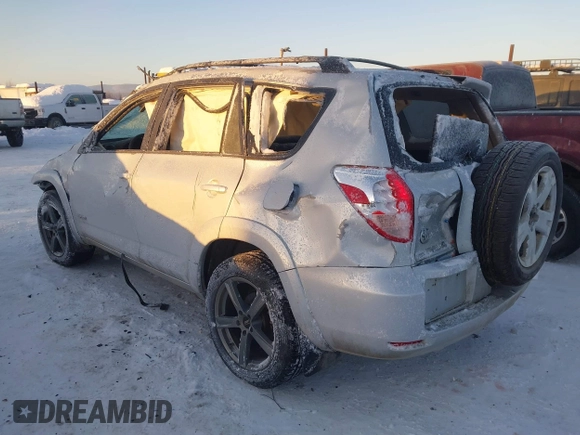 2007 Toyota RAV4 Sport with VIN JTMBK32V175015486, listed as a IAAI auction lot 41336759 with 210,870 mi miles. Bid and sale history available at carsss.com. Image 3.