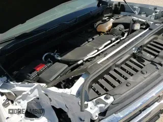 2024 Chevrolet Silverado 1500 LT z VIN 3GCPACEK2RG220689, wystawiony jako Copart lot #49417995 z przebiegiem Nie podano mil oraz Szkoda całkowita • Salvage title. Historia ofert i sprzedaży dostępna na DreamBid. Obrazek 13.