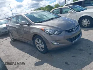 2013 Hyundai Elantra GLS z VIN 5NPDH4AE9DH213064, wystawiony jako IAAI lot #42341917 z przebiegiem 91 610 mil mil oraz . Historia ofert i sprzedaży dostępna na DreamBid. Obrazek 1.