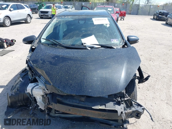 2017 Toyota Prius One z VIN JTDKDTB39H1591876, wystawiony jako IAAI lot #42086978 z przebiegiem 115 070 mil mil oraz . Historia ofert i sprzedaży dostępna na DreamBid. Obrazek 13.