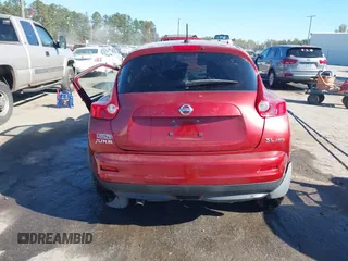 2011 Nissan Juke SL with VIN JN8AF5MV9BT009677, listed as a IAAI auction lot 40600306 with 159,818 mi miles. Bid and sale history available at carsss.com. Image 16.