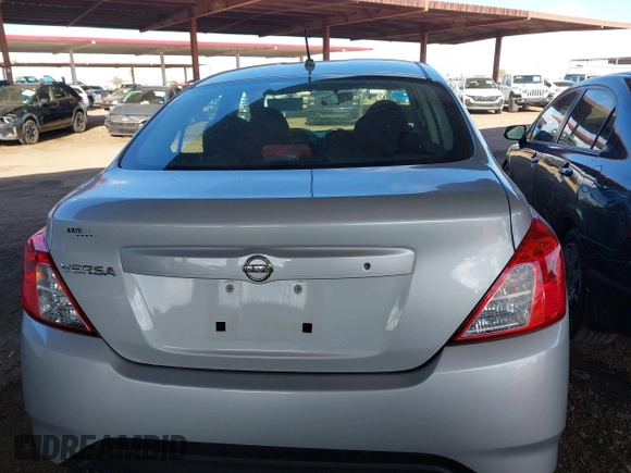 2016 Nissan Versa SV with VIN 3N1CN7AP1GL839352, listed as a IAAI auction lot 41448173 with 77,729 mi miles. Bid and sale history available at carsss.com. Image 16.