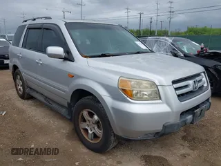 2008 Honda Pilot SE with VIN 5FNYF28328B001899, listed as a IAAI auction lot 42071365 with 188,894 mi miles and . Bid and sale history available at DreamBid. Image 1.