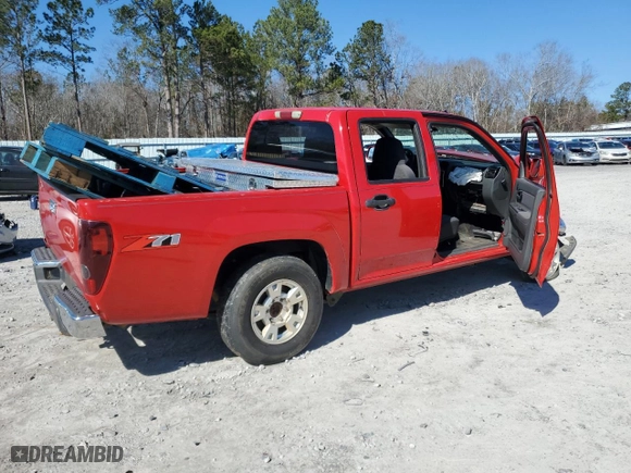 2004 Chevrolet Colorado 1SE LS Z71 with VIN 1GCDS136848161110, listed as a Copart auction lot 43846585 with 330,751 mi miles and Salvage Title. Bid and sale history available at carsss.com. Image 4.