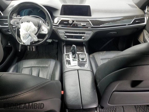 2019 BMW 7 Series 740i xDrive with VIN WBA7E4C51KGV28443, listed as a Copart auction lot 54751395 with 0 mi miles and Clean Title. Bid and sale history available at carsss.com. Image 8.
