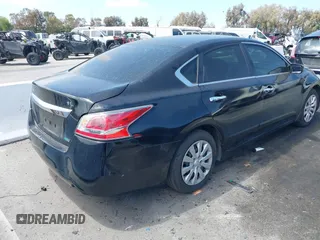 2015 Nissan Altima SL z VIN 1N4AL3AP3FC449968, wystawiony jako IAAI lot #42267699 z przebiegiem 101 287 mil mil oraz . Historia ofert i sprzedaży dostępna na DreamBid. Obrazek 4.