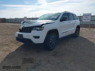 2019 Jeep Grand Cherokee Trailhawk with VIN 1C4RJFLG7KC726830, listed as a IAAI auction lot 41448850 with 97,218 mi miles. Bid and sale history available at carsss.com. Image 2.