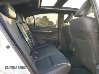 2025 Toyota Camry LE z VIN 4T1DAACK9SU033846, wystawiony jako Copart lot #42818045 z przebiegiem 13 042 mil mil oraz Szkoda całkowita • Salvage title. Historia ofert i sprzedaży dostępna na DreamBid. Obrazek 10.