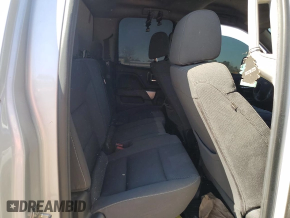 2018 Chevrolet Silverado 1500 LT with VIN 1GCRCREC8JZ180296, listed as a Copart auction lot 43631655 with Not Provided miles and Salvage Title. Bid and sale history available at DreamBid. Image 10.