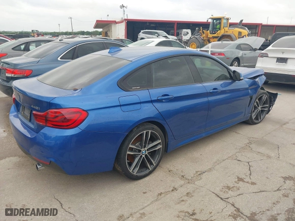 2019 BMW 4 Series 440i with VIN WBA4J5C5XKBM66154, listed as a IAAI auction lot 42061381 with 41,926 mi miles. Bid and sale history available at carsss.com. Image 4.